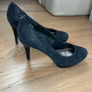 Tahari Sophia black suede high heels